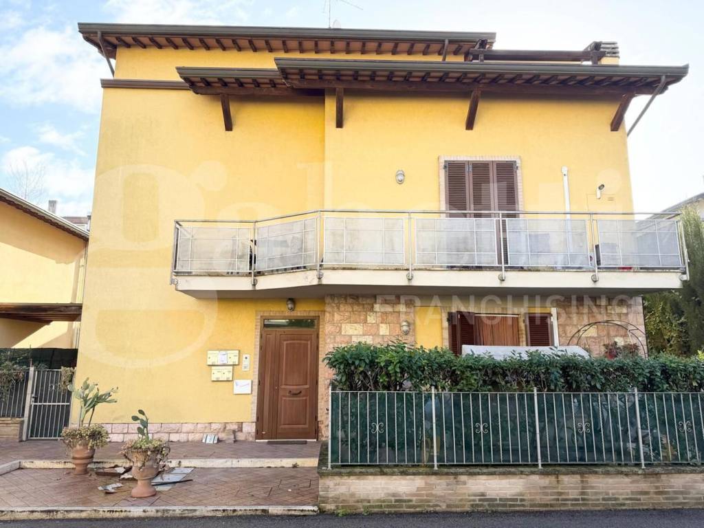 Appartamento a Bastia umbra in VIA LUIGI GALVANI, 10 - Foto 3