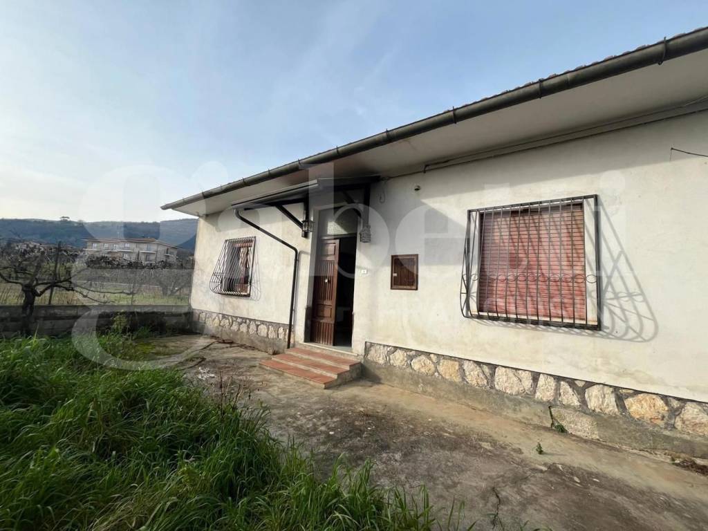 Casa indipendente a Alvignano in Via Fontanelle, 3 - Foto 5