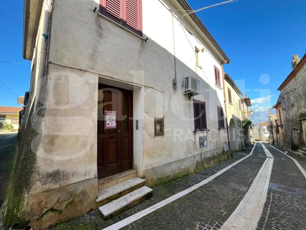 Casa indipendente a Alvignano in Via Cesare Battisti - Foto 2