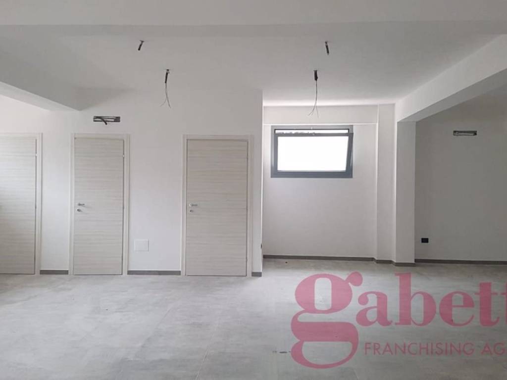 Immobile a Caiazzo in Strada Statale 158 - Foto 2