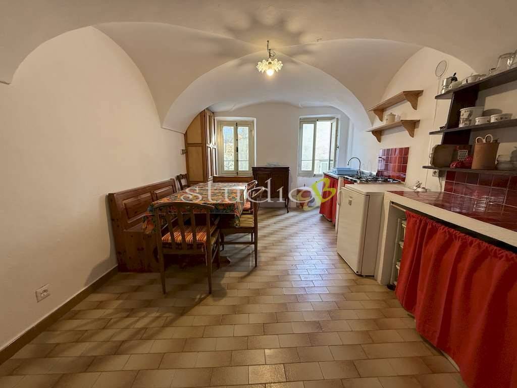 Appartamento a Perinaldo in Piazza Castello, snc - Foto 2