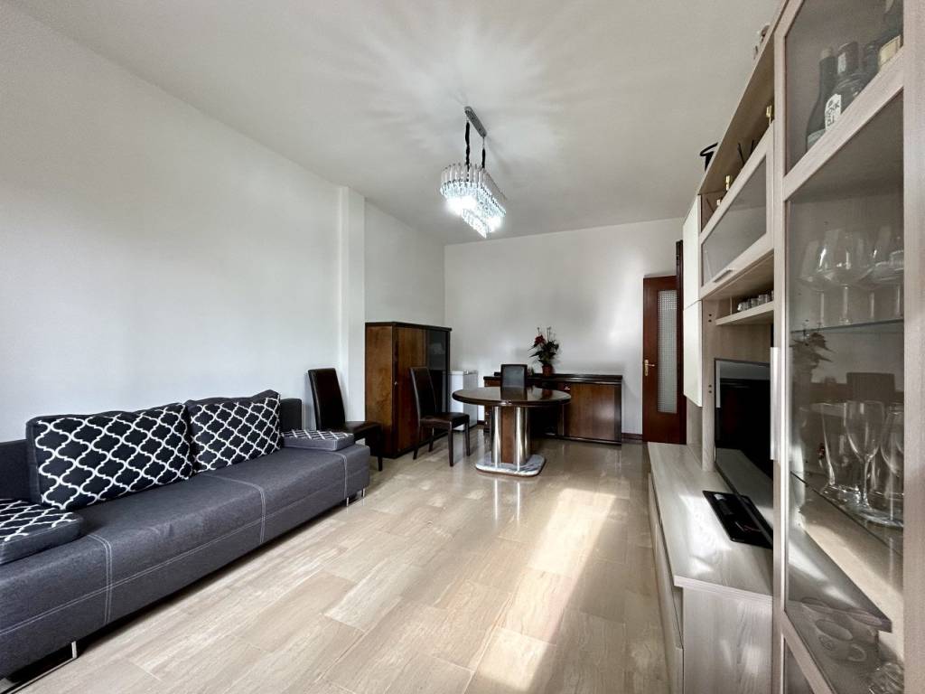 Appartamento a Legnago in Piazza della Costituzione 20 - Foto 3