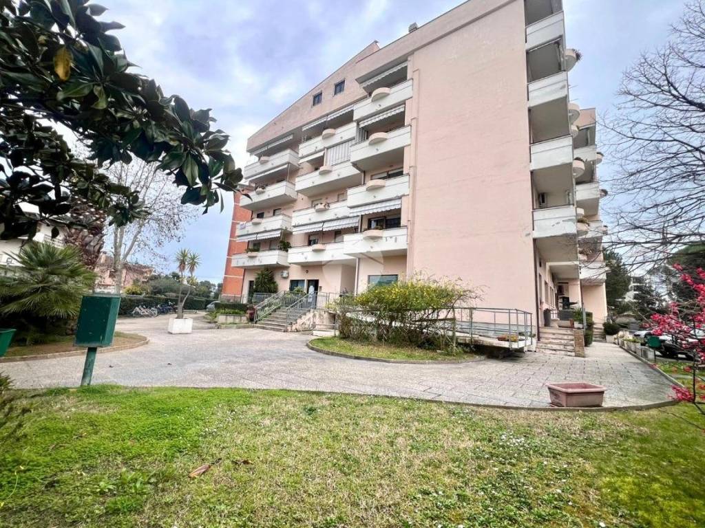 Appartamento a Pescara in Via Tito Speri, 6 - Foto 2