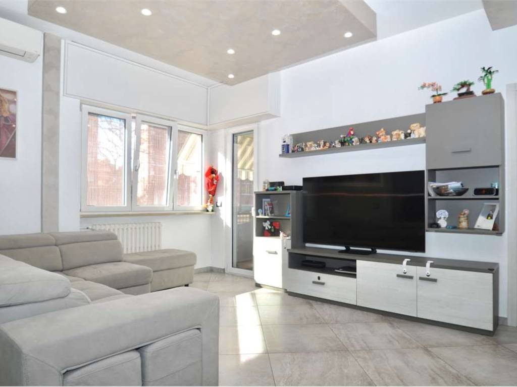 Appartamento a Torino in Viale dei Mughetti - Foto 3