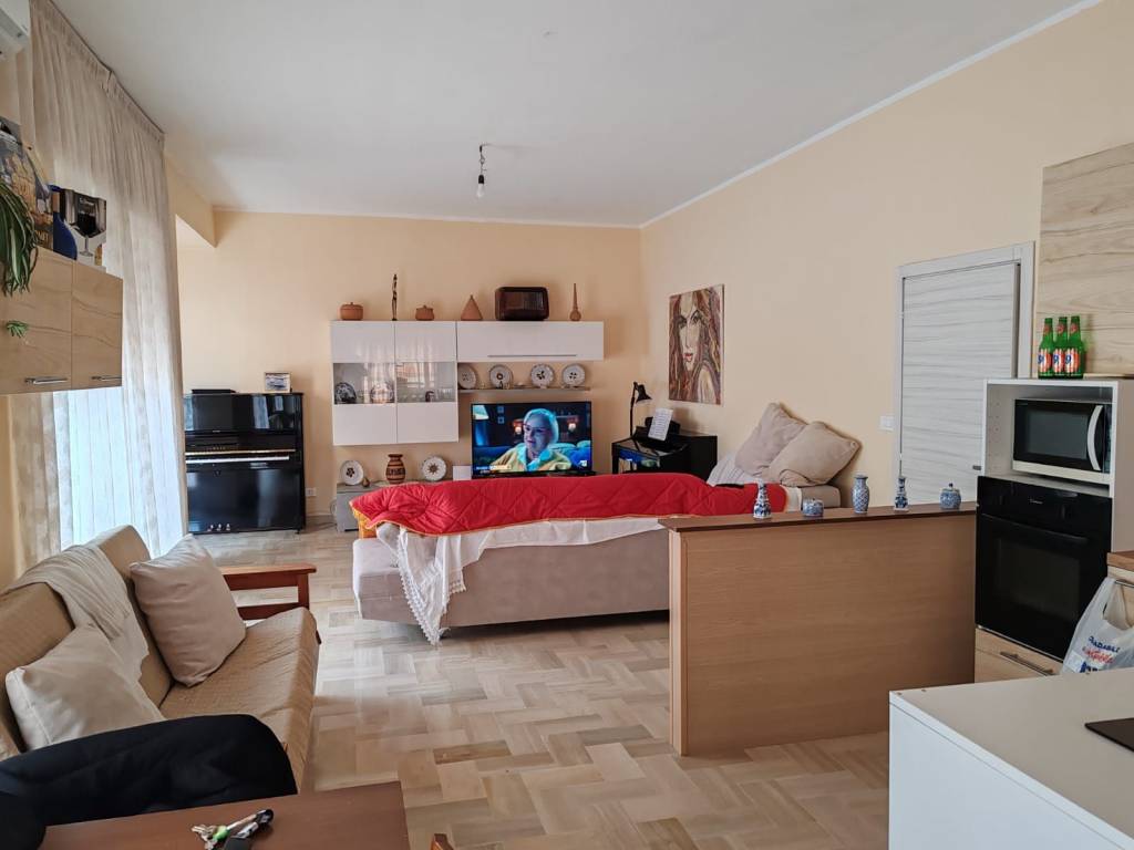 Appartamento a Lamezia terme in Via Enrico Toti - Foto 2