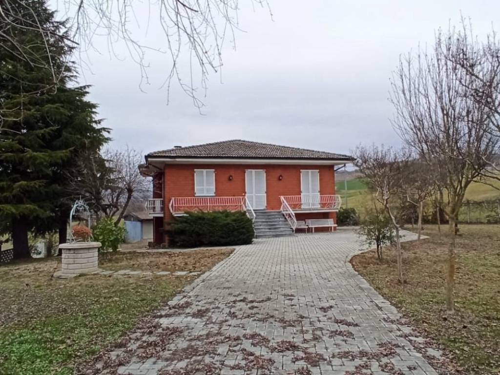 Villa a Borgonovo val tidone in Strada Corano, 90 - Foto 2
