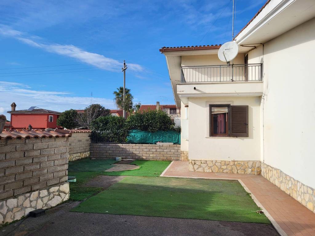 Villa a Ardea in Via Pavia - Foto 3