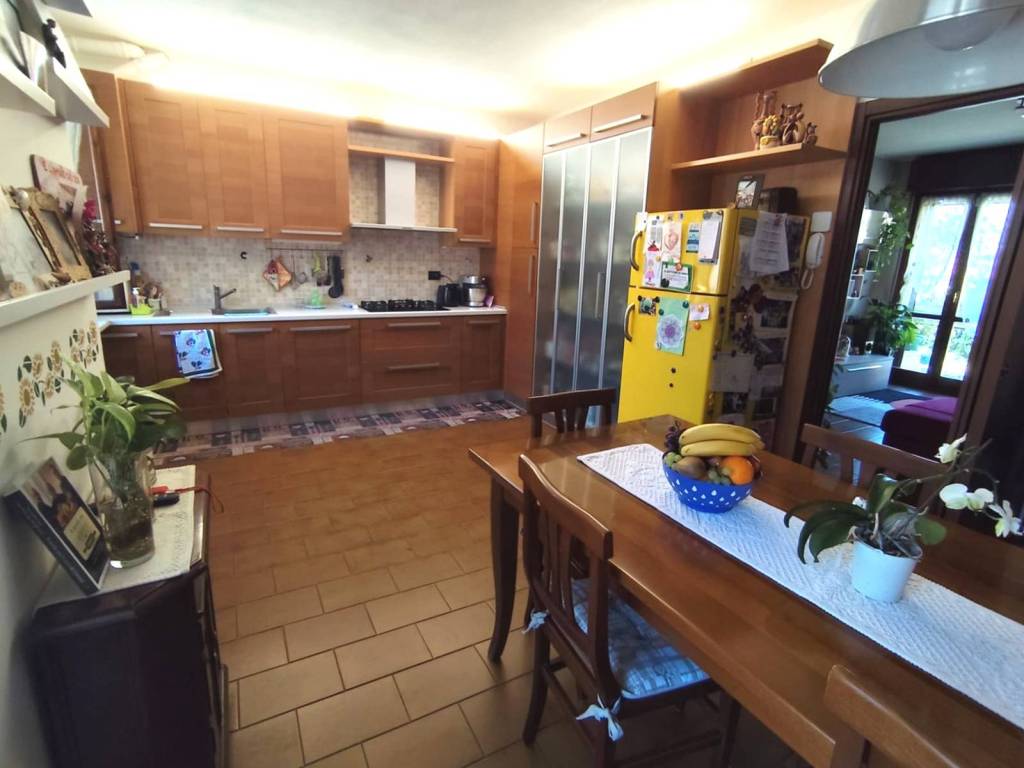 Appartamento a Marnate in Via Roma, 11 - Foto 2