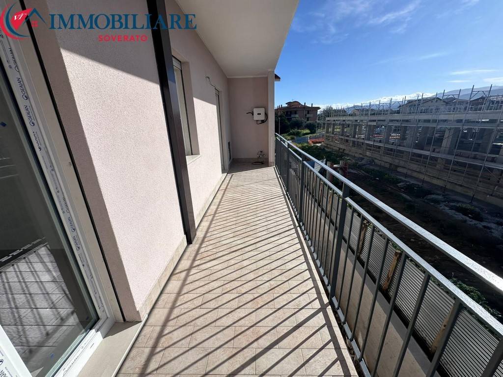 Appartamento a Soverato in Viale Pietro Mancini - Foto 3