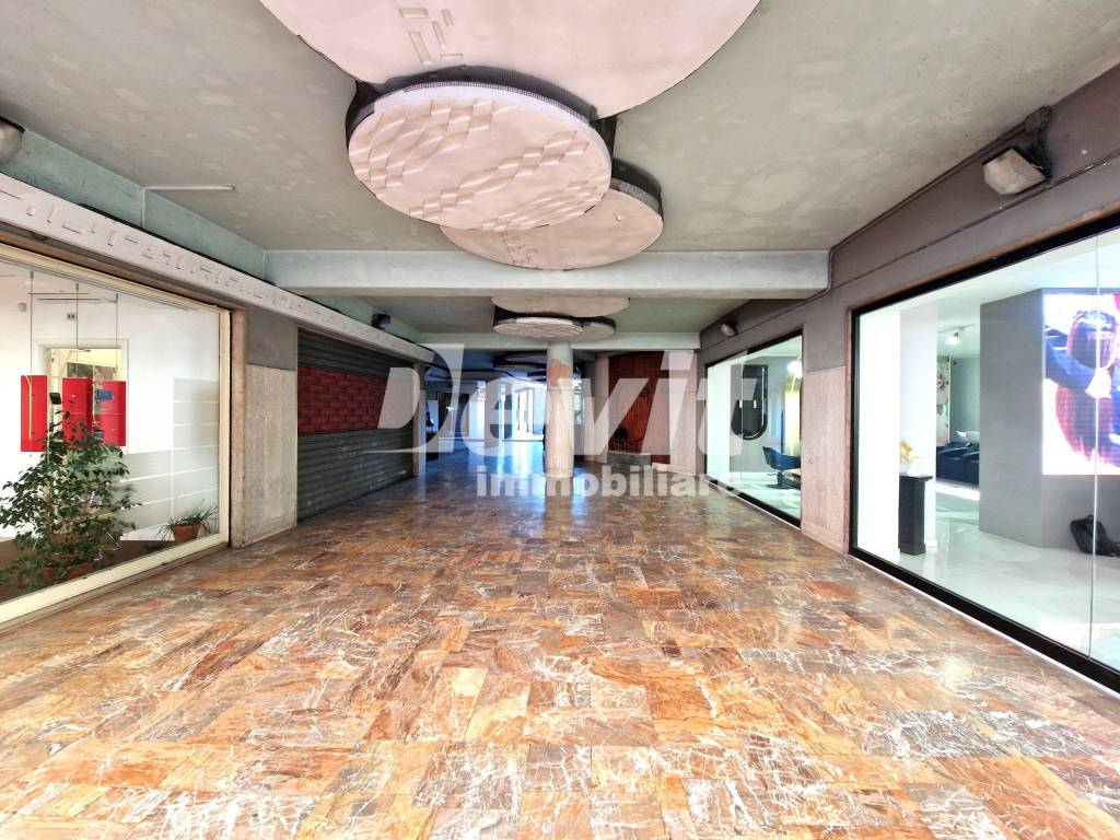 Appartamento a Portici in Corso Giuseppe Garibaldi - Foto 2