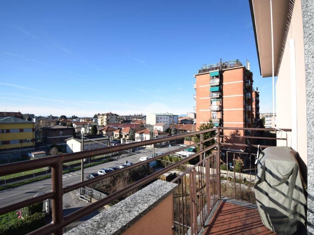 Appartamento a Agrate brianza in Via Monte Grappa - Foto 4