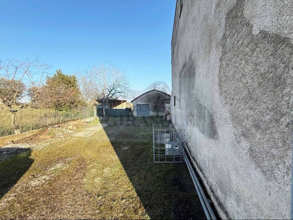 Casa indipendente a Torano nuovo in Via Roma, 58 - Foto 2