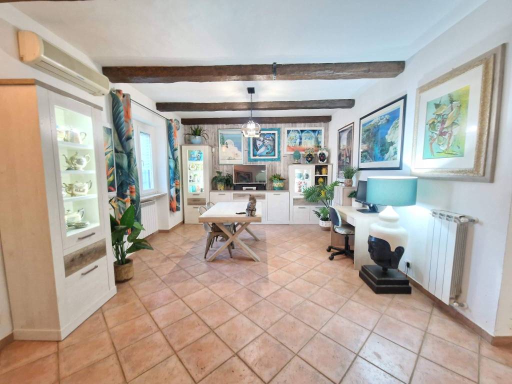 Villa a Latina in Strada Riserva degli Scudi - Foto 5