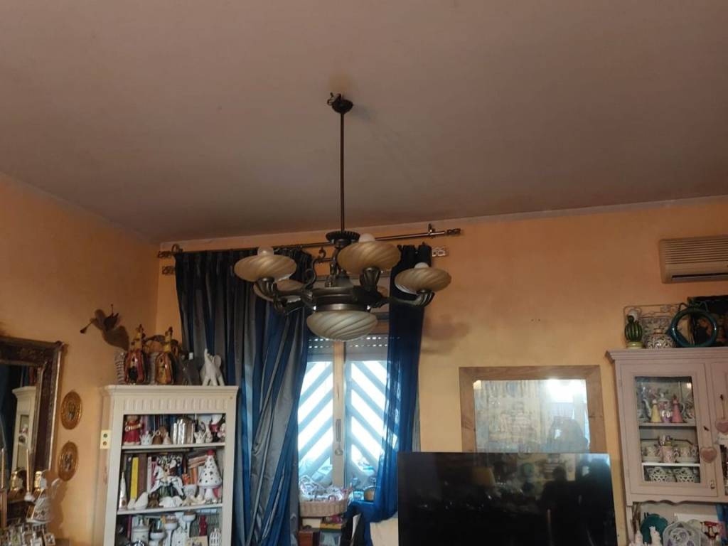 Appartamento a San giovanni la punta in Via Santissimo Crocifisso - Foto 3