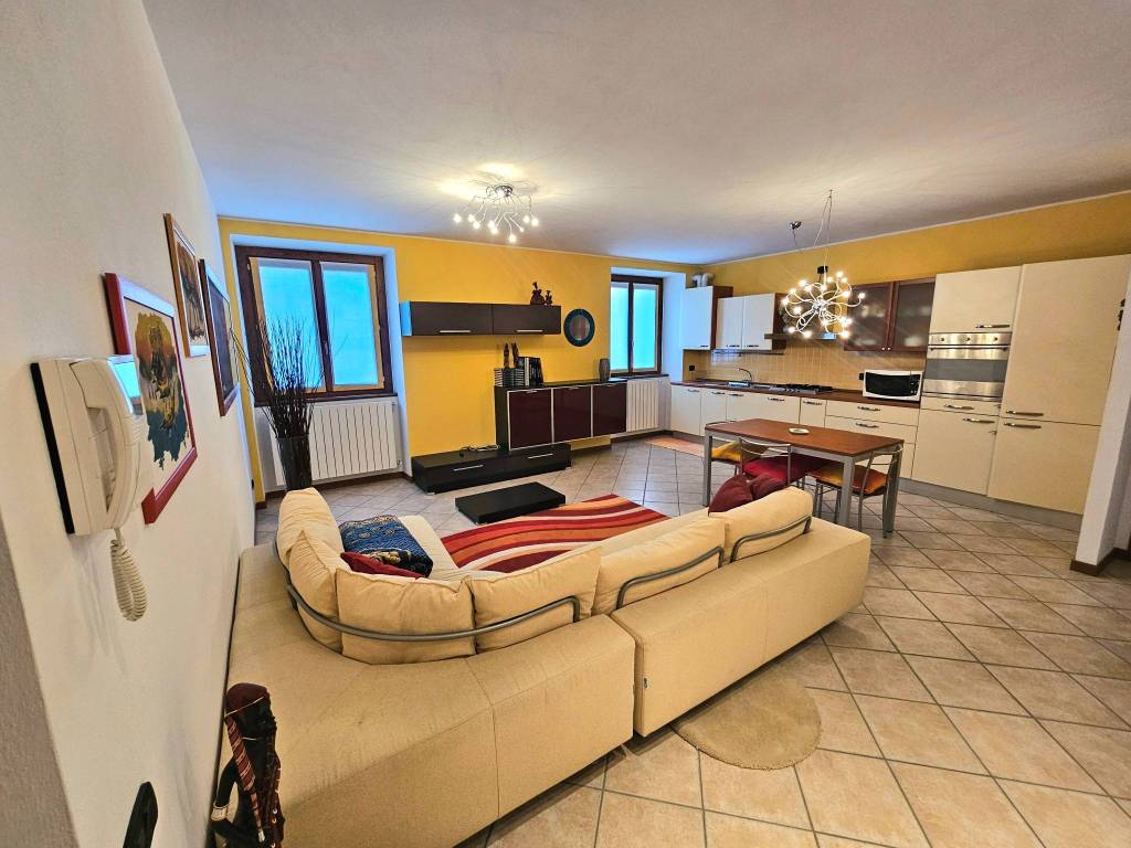 Appartamento a Almenno san bartolomeo in Via Cascine - Foto 2