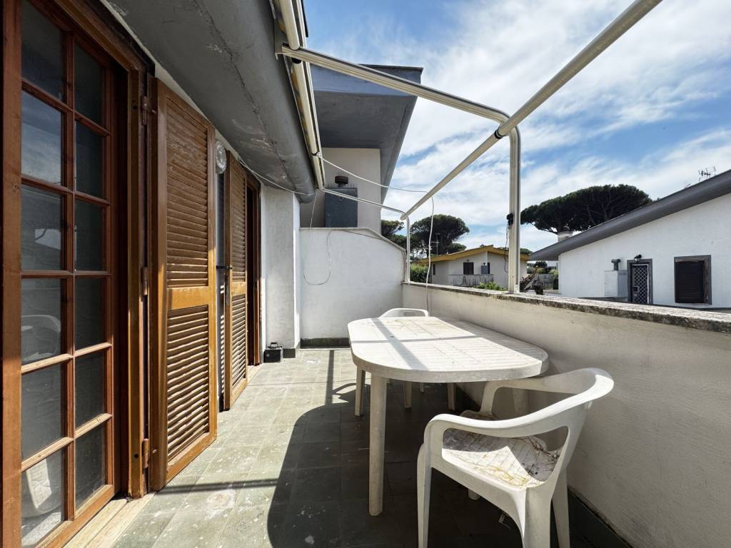 Villa a Anzio in Via delle Dalie - Foto 4