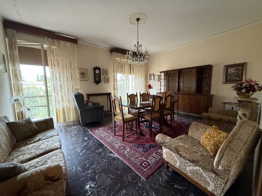 Appartamento a Verona in Via Ippolito Pindemonte 21 - Foto 3