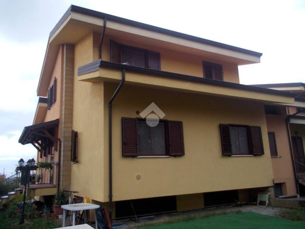 Villa a Castrolibero in Via Motta, 70 - Foto 2