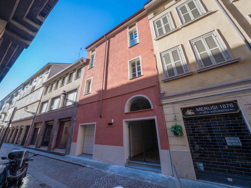 Appartamento a Parma in Piazza Ghiaia, 21 - Foto 4