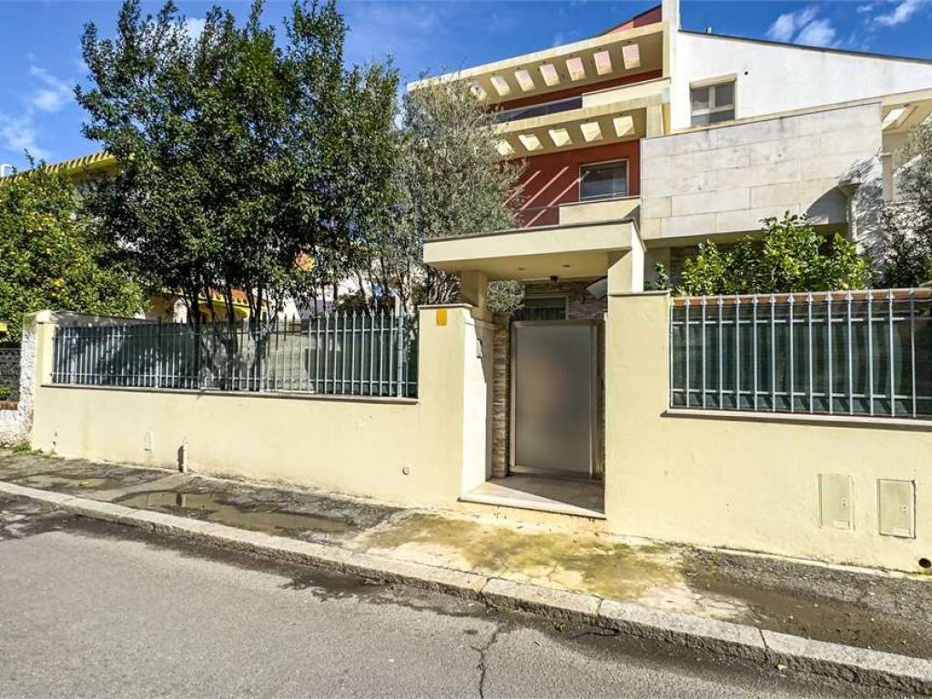 Villa a Cagliari in Via del Tricolore, 0 - Foto 2
