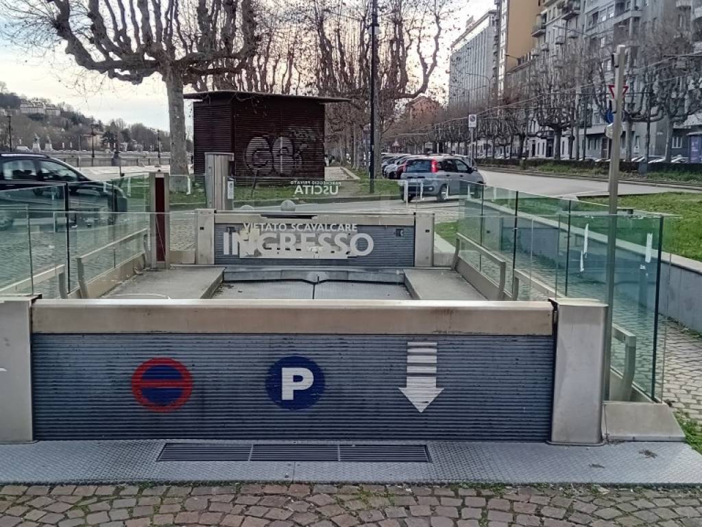 Box / garage a Torino in Via Giolitti - Foto 2