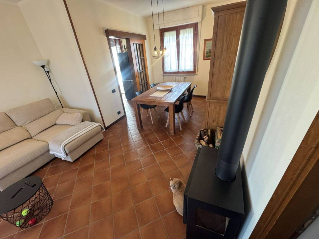 Appartamento a Rosignano marittimo in Via Cesare Pascarella - Foto 2