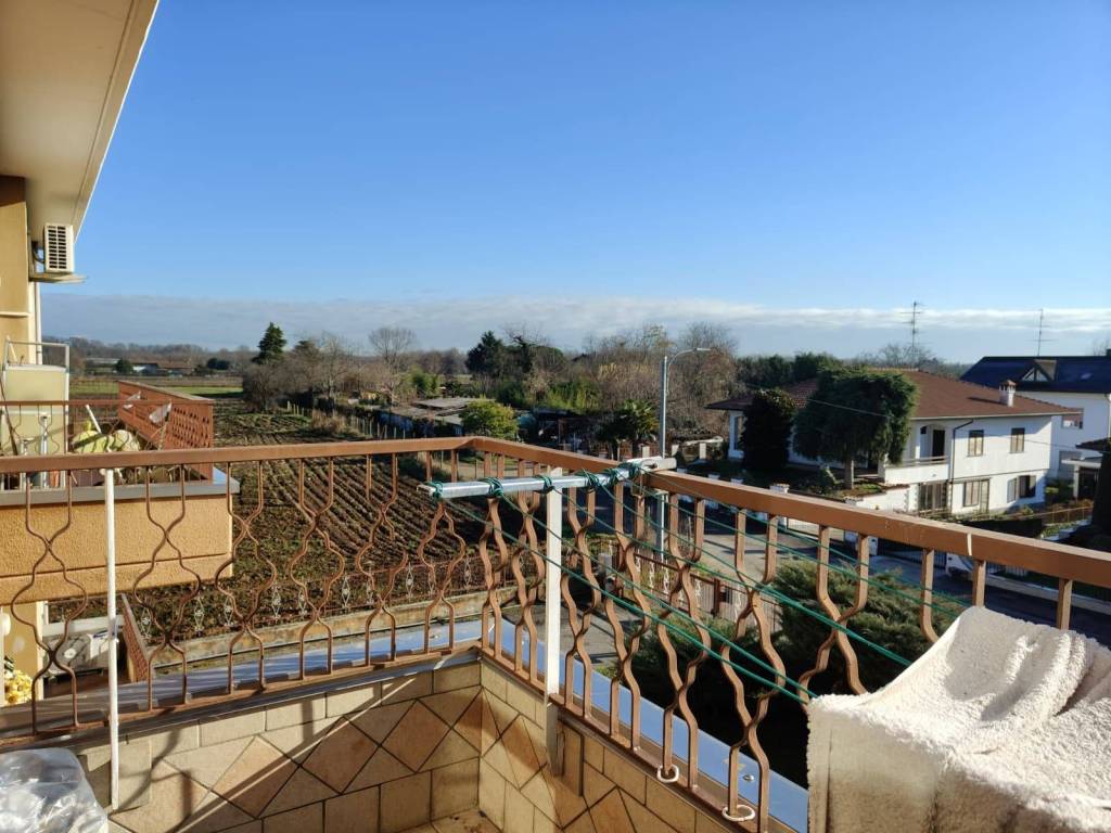 Appartamento a Cassano magnago in Via Ada Negri, 15 - Foto 3