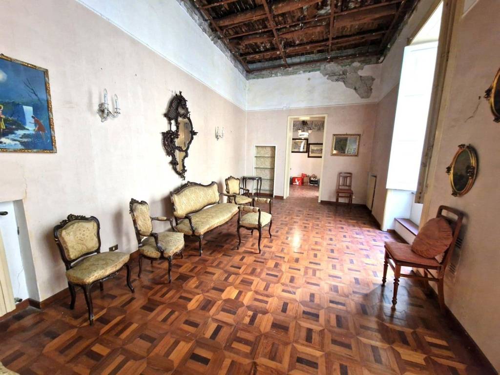 Appartamento a Napoli in Via Chiaia, 209 - Foto 4