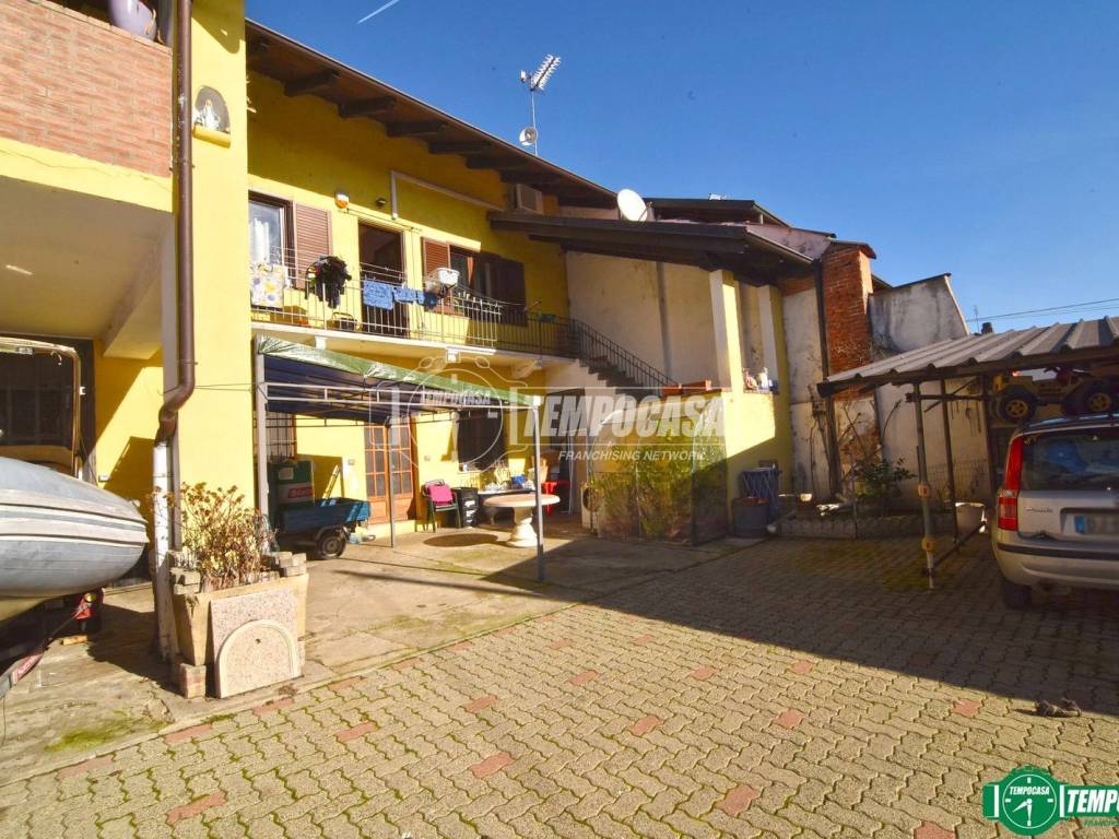Casa indipendente a Bosconero in Via TRENTO 85 - Foto 3