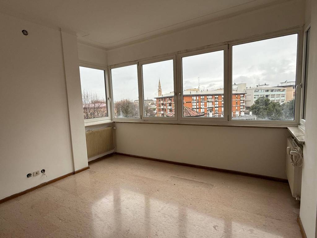 Appartamento a Pordenone in Via Fratelli Bandiera - Foto 3