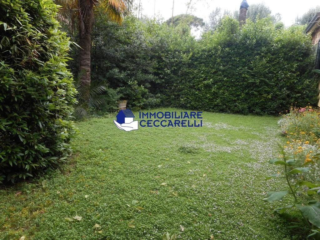 Villetta a schiera a Massa in Via dei Fichi, - Foto 2