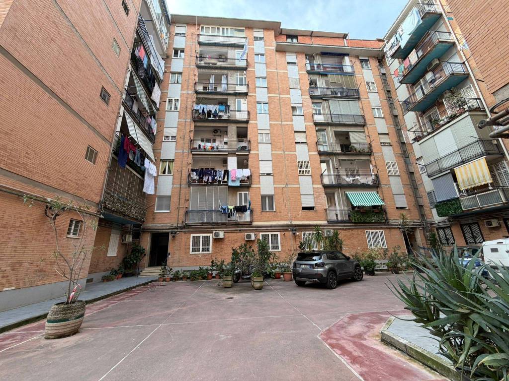 Appartamento a Napoli in Via Campegna, 85 - Foto 2