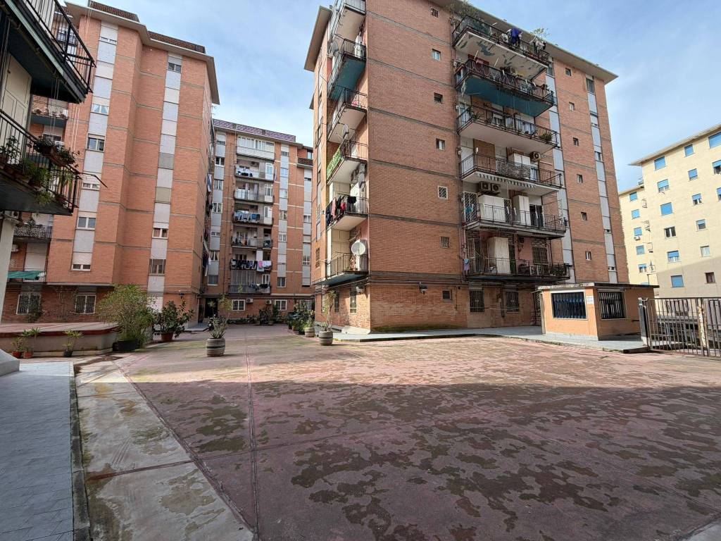 Appartamento a Napoli in Via Campegna, 85 - Foto 4