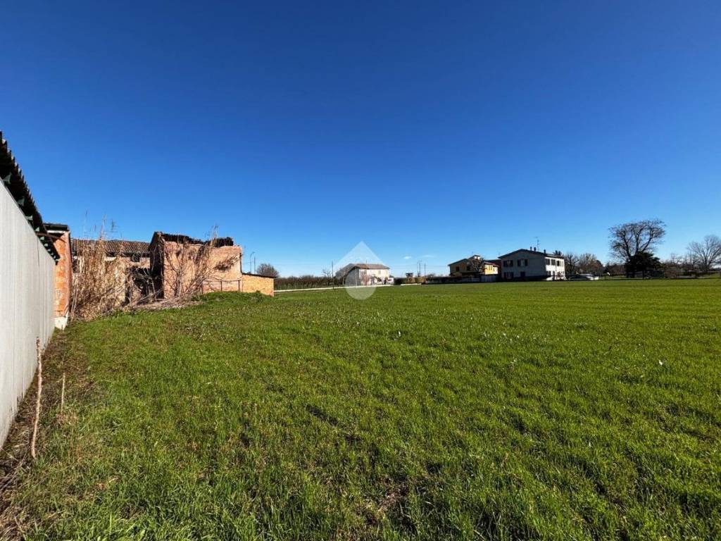 Terreno a Brescello in Via Enzano, 4 - Foto 2