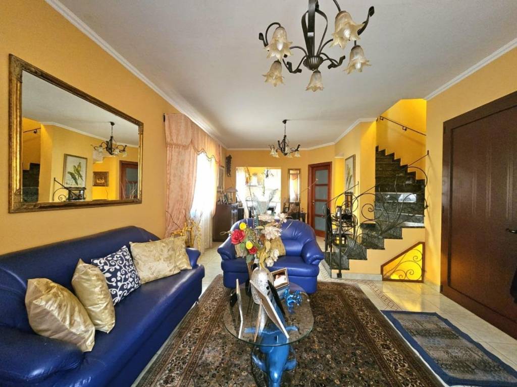 Villa a Quartu sant'elena in Via Nicolò Tommaseo - Foto 2