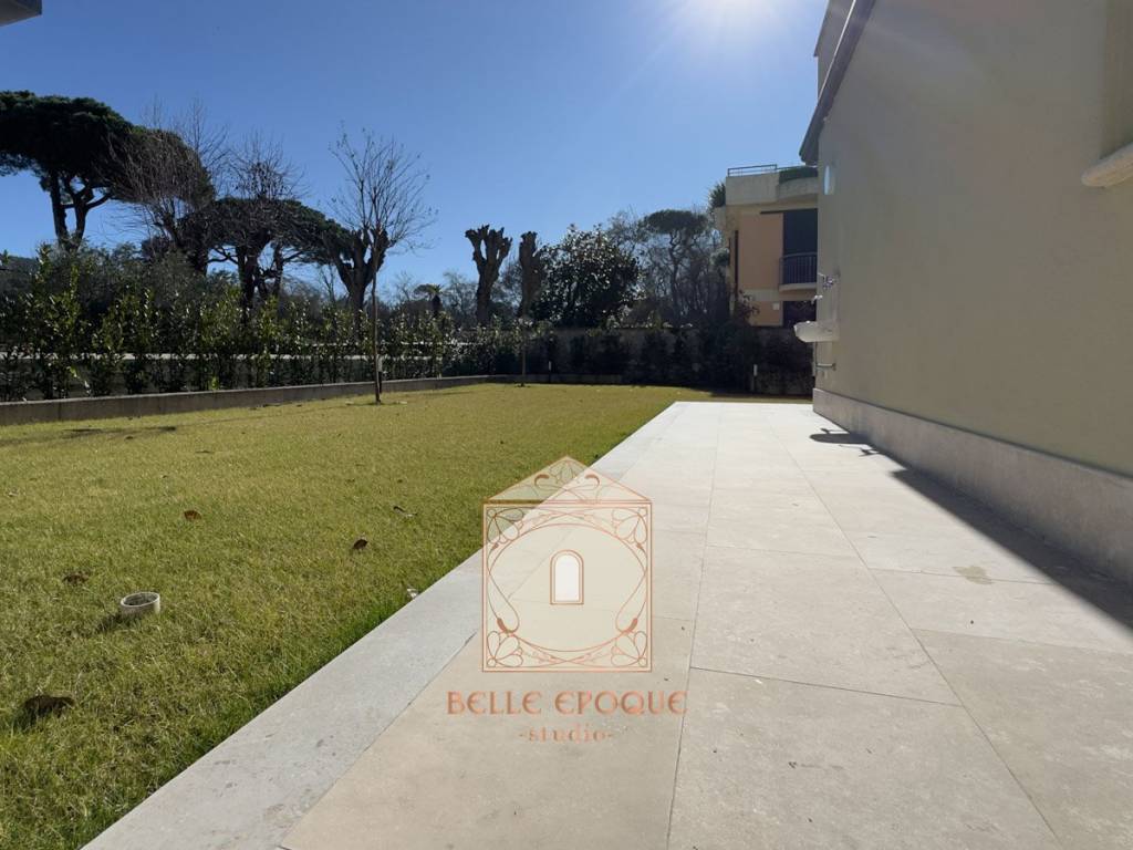 Appartamento a Viareggio in Via Novara, 5 - Foto 5