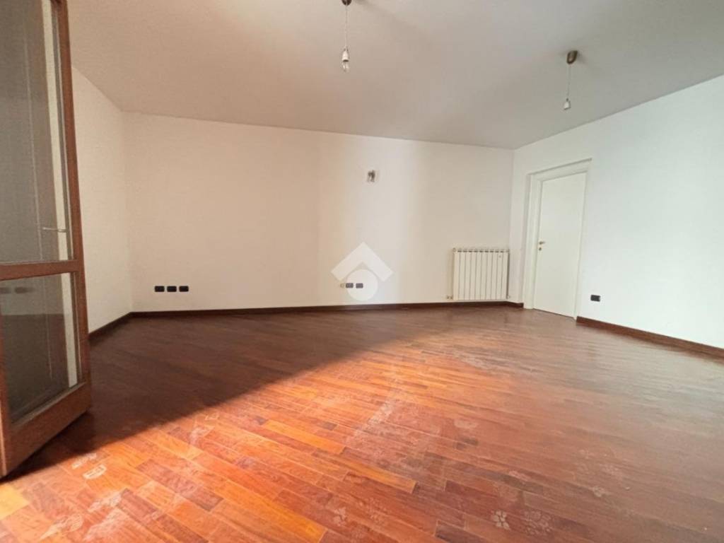 Appartamento a Terni in Via Corona - Foto 4