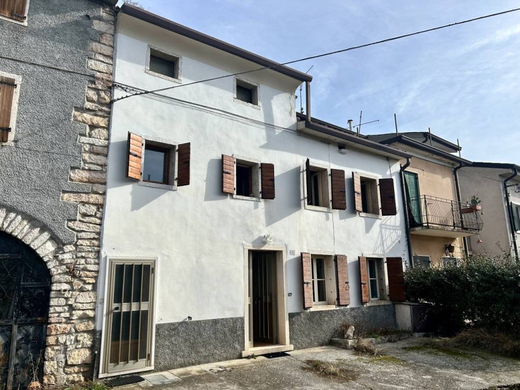 Casa indipendente a Sant'ambrogio di valpolicella in Via Massimiliano Kolbe - Foto 3