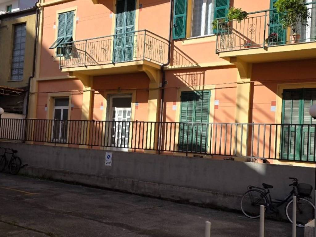Appartamento a Albenga in Viale Pontelungo - Foto 3