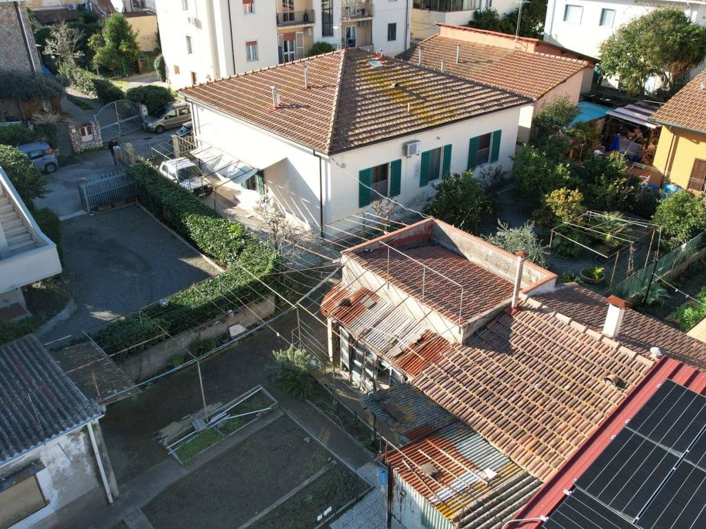 Villa a Rosignano marittimo in Via Duccio Galimberti, 12 - Foto 5