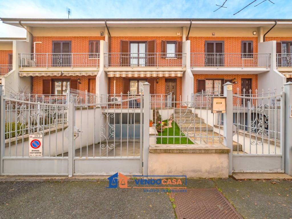 Villa a Carmagnola in Via Giulio Pastore, 37 - Foto 4