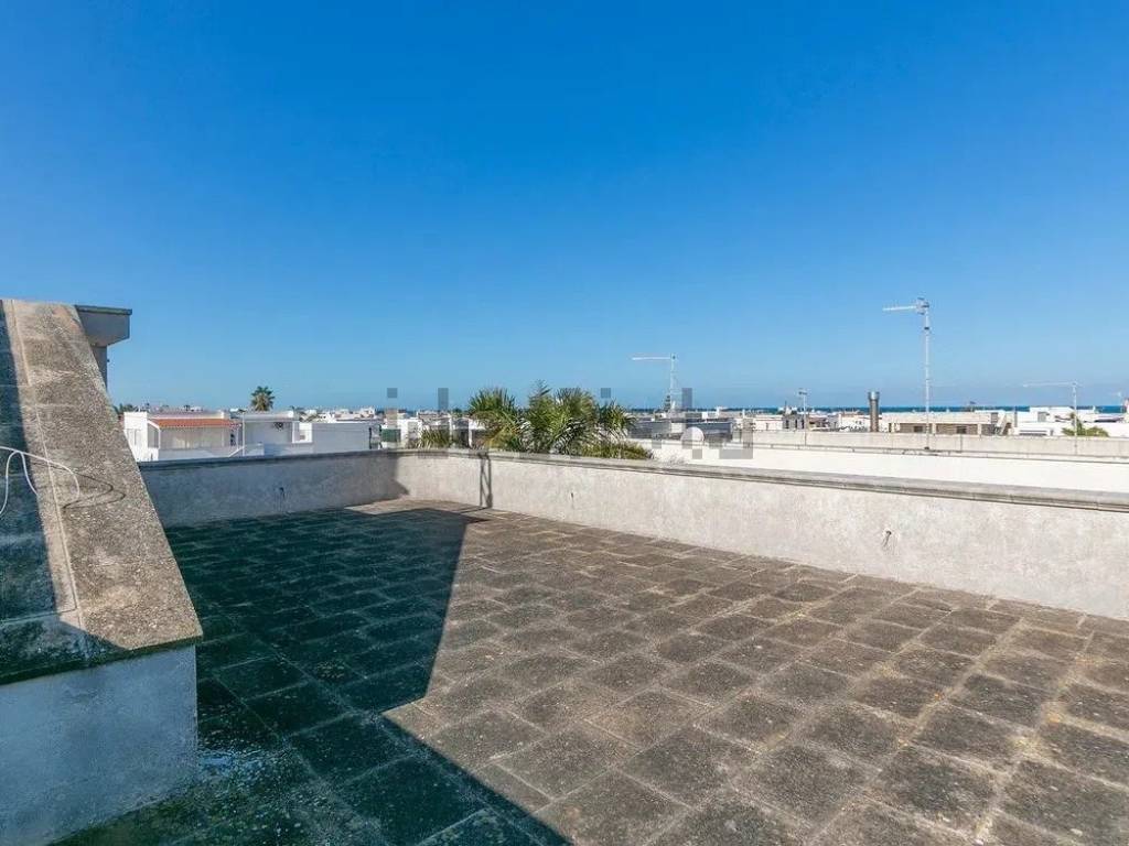 Villa a Carovigno in Via Mezzaluna - Foto 5
