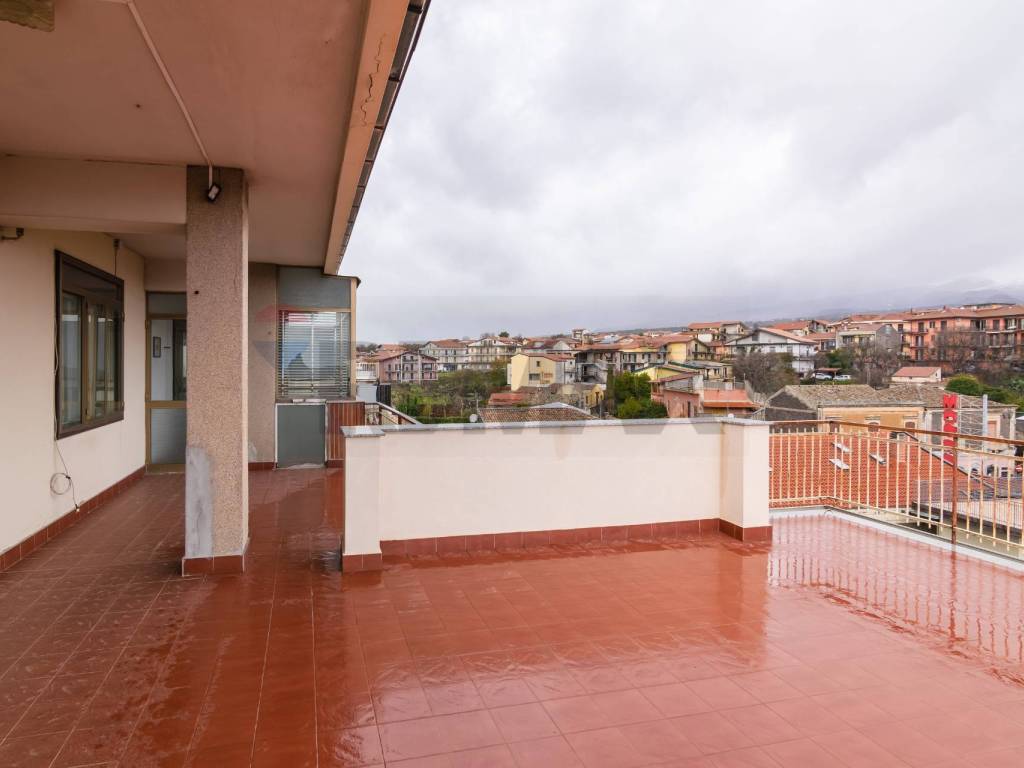 Appartamento a Belpasso in via Mazzini - Foto 2