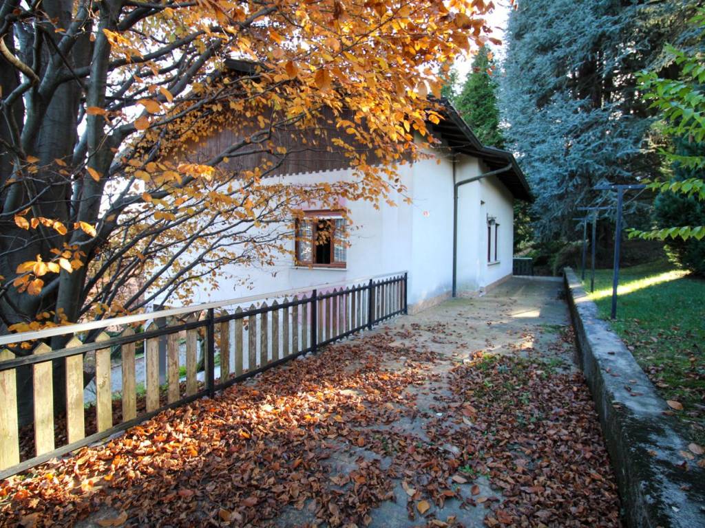 Villa a Centro valle intelvi in Via Passeggeri, 7 - Foto 3