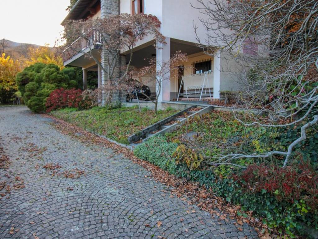 Villa a Centro valle intelvi in Via Passeggeri, 7 - Foto 4