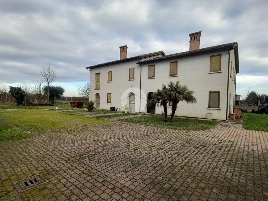 Villa a Lugo in Via lunga inferiore, 5 - Foto 2