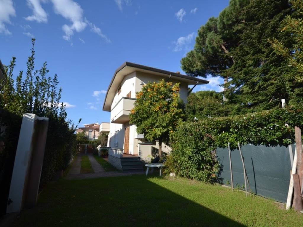 Villa a Pietrasanta - Foto 2