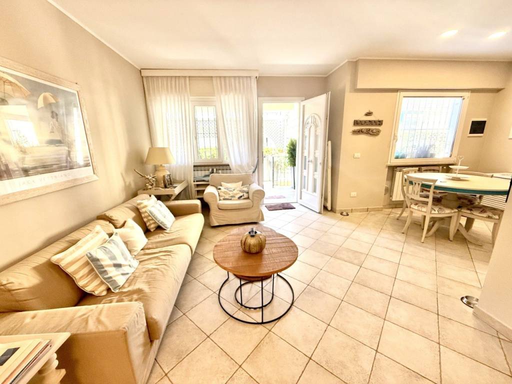 Appartamento a Camaiore in Via 25 Luglio - Foto 5