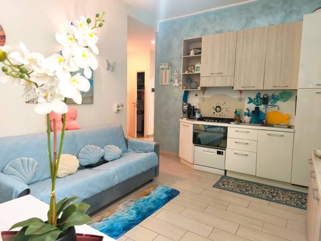 Appartamento a Albenga in Via Amalfi, 12 - Foto 2