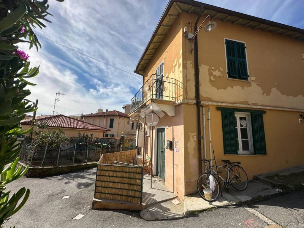 Casa indipendente a Bordighera in Strada della Cava - Foto 2